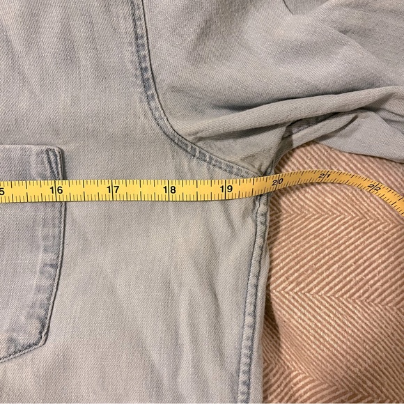 Uniqlo Denim Button Down - Picture 8 of 9